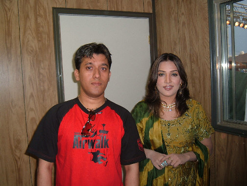 azadi3.jpg (60331 bytes)