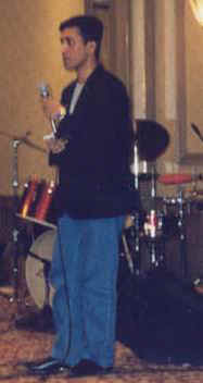 performing4.jpg (10218 bytes)