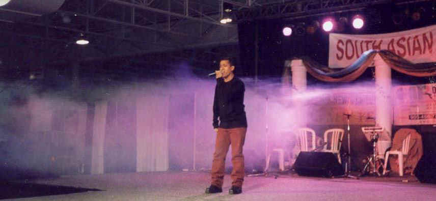 rizperform_2.jpg (41564 bytes)